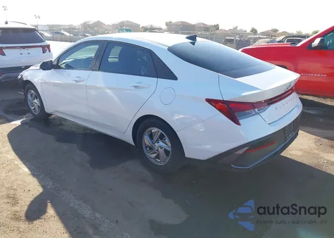 2024 Hyundai Elantra Se z USA, uszkodzony, nr VIN KMHLL4DG1RU646488